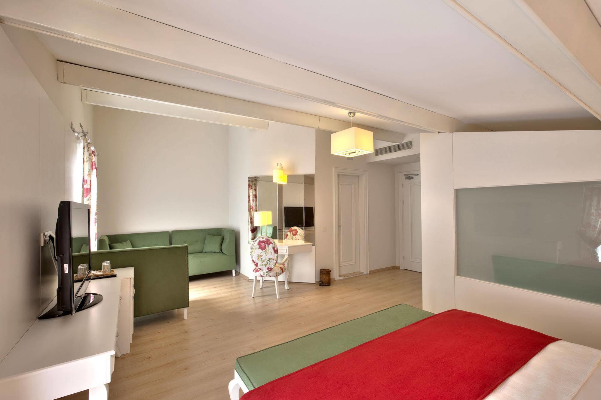 Baga Hotel Akyaka  Buitenkant foto